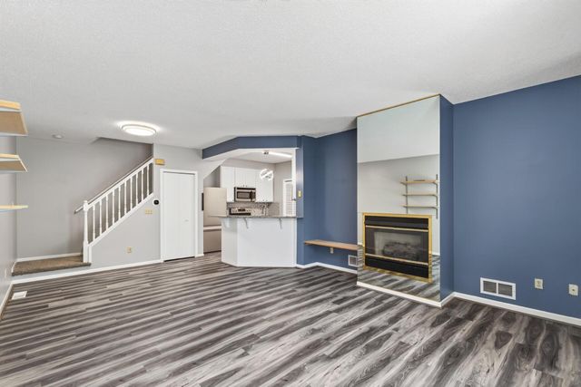 4255 Merrimac Lane N 41, Plymouth, MN 55446