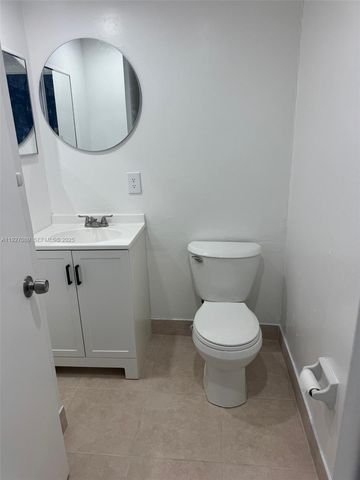 1881 Middle River Dr 307, Fort Lauderdale, FL 33305