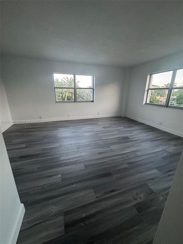 1881 Middle River Dr 307, Fort Lauderdale, FL 33305