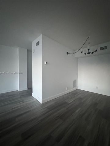 1881 Middle River Dr 307, Fort Lauderdale, FL 33305