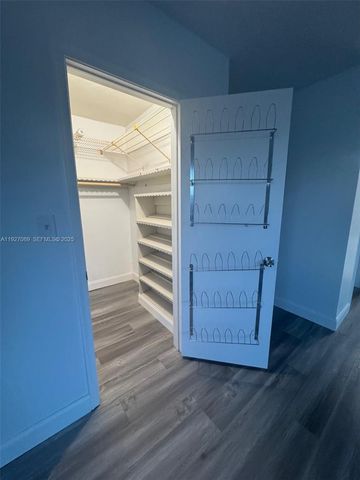 1881 Middle River Dr 307, Fort Lauderdale, FL 33305