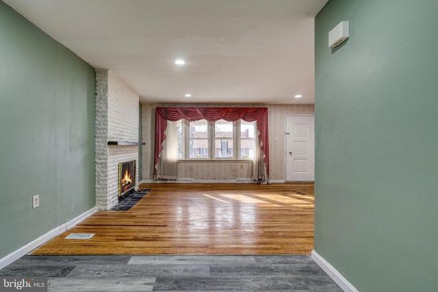 4605 OXFORD RD, Harrisburg, PA 17109