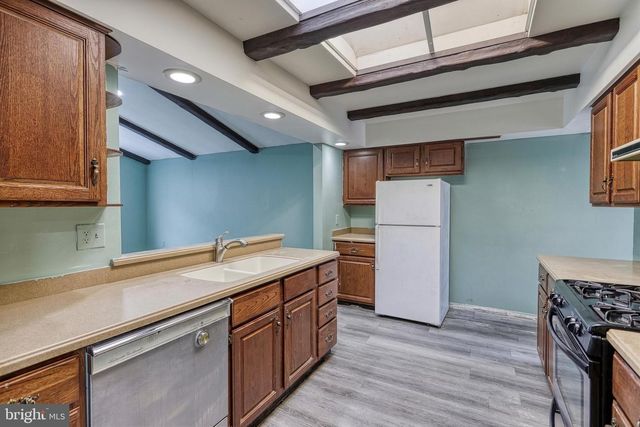 4605 OXFORD RD, Harrisburg, PA 17109