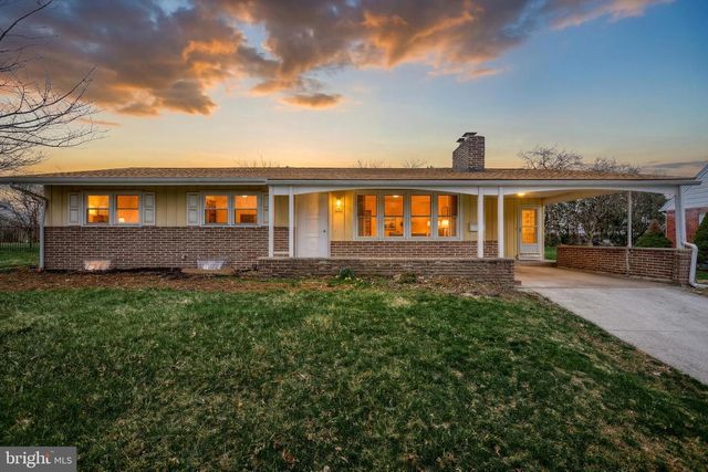 4605 OXFORD RD, Harrisburg, PA 17109