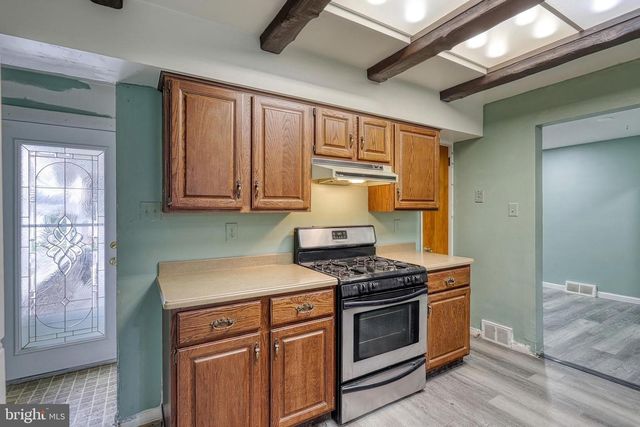 4605 OXFORD RD, Harrisburg, PA 17109