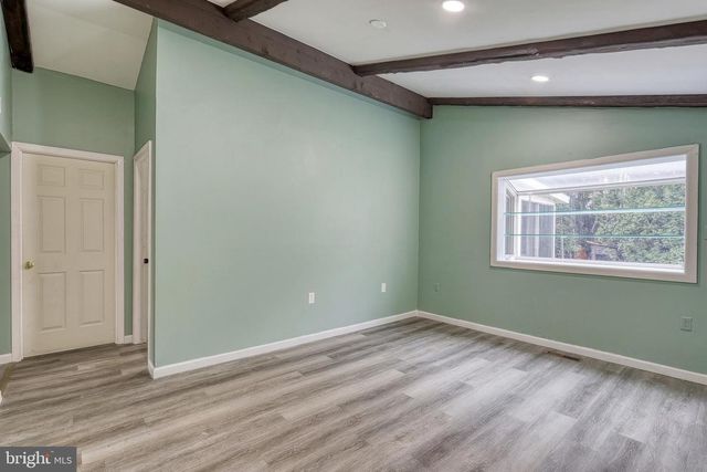 4605 OXFORD RD, Harrisburg, PA 17109