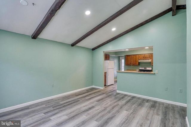 4605 OXFORD RD, Harrisburg, PA 17109