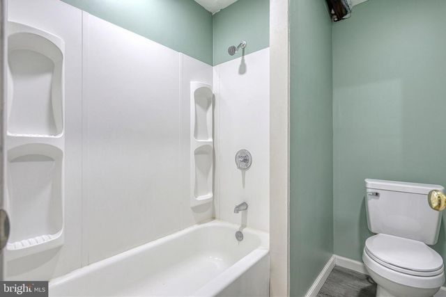 4605 OXFORD RD, Harrisburg, PA 17109