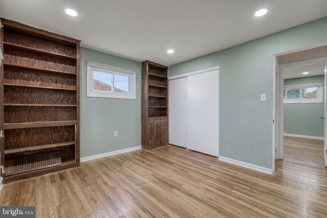 4605 OXFORD RD, Harrisburg, PA 17109