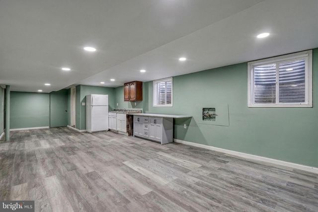 4605 OXFORD RD, Harrisburg, PA 17109