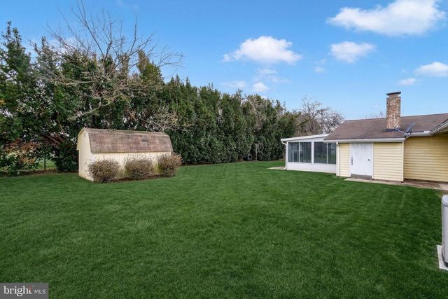 4605 OXFORD RD, Harrisburg, PA 17109