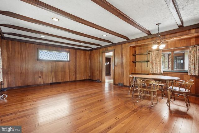 112 ERIE AVE, Barrington, NJ 08007
