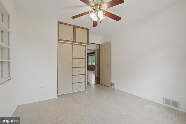 112 ERIE AVE, Barrington, NJ 08007