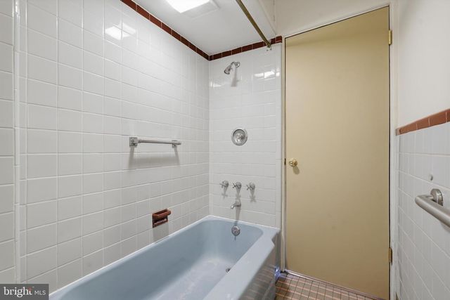 112 ERIE AVE, Barrington, NJ 08007