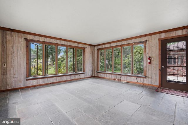 112 ERIE AVE, Barrington, NJ 08007