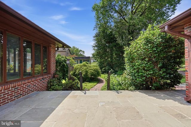 112 ERIE AVE, Barrington, NJ 08007