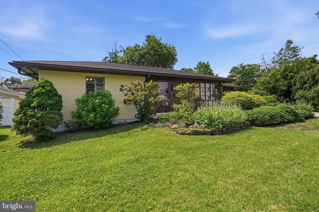 112 ERIE AVE, Barrington, NJ 08007