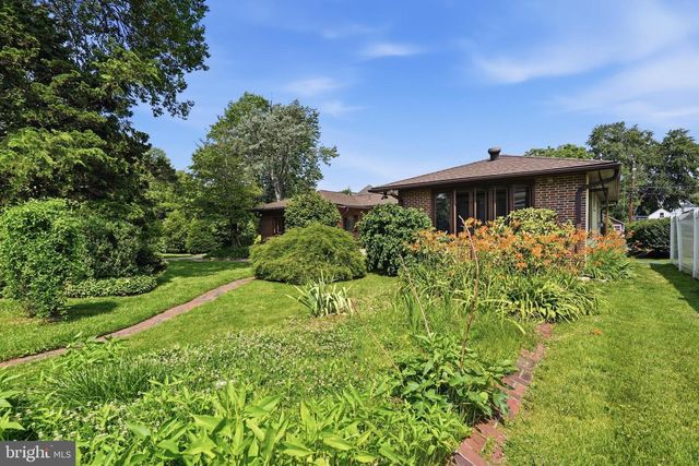 112 ERIE AVE, Barrington, NJ 08007