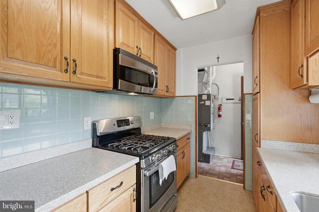 112 ERIE AVE, Barrington, NJ 08007