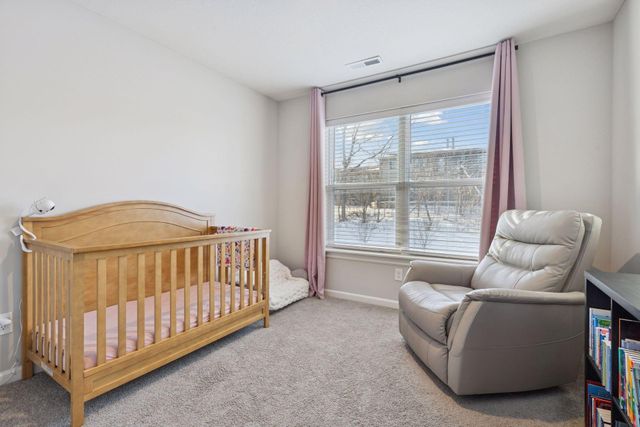 14548 Twin Lakes Circle, Burnsville, MN 55306