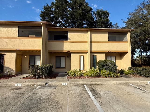 1422 HIGHLAND RIDGE CIRCLE, Brandon, FL 33510