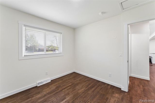 6333 N Beck Road, Canton, MI 48187