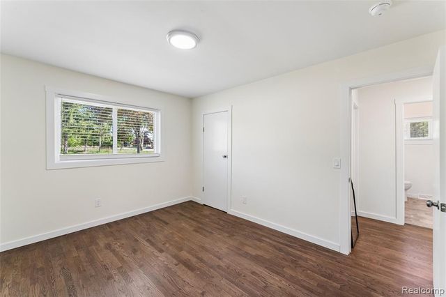 6333 N Beck Road, Canton, MI 48187