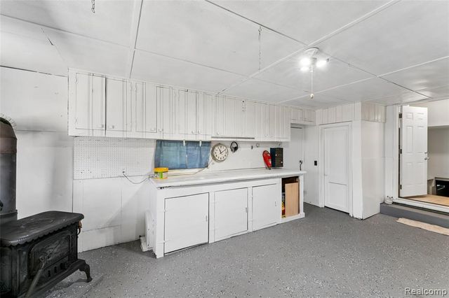 6333 N Beck Road, Canton, MI 48187