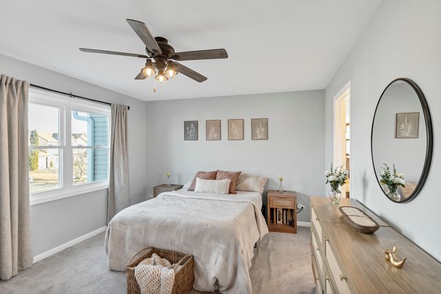 1215 Robin Drive, Carol Stream, IL 60188