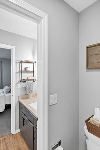 1215 Robin Drive, Carol Stream, IL 60188