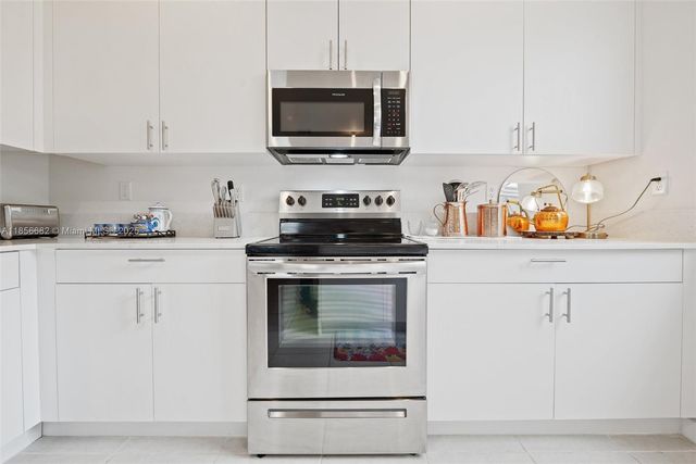 29017 SW 162nd Ct, Homestead, FL 33033