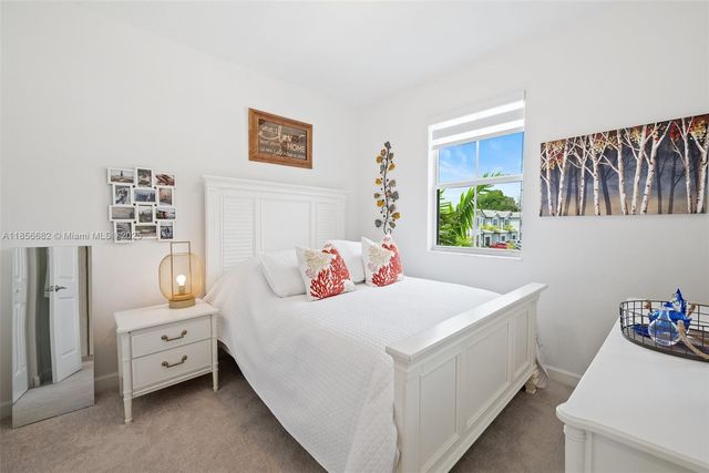 29017 SW 162nd Ct, Homestead, FL 33033