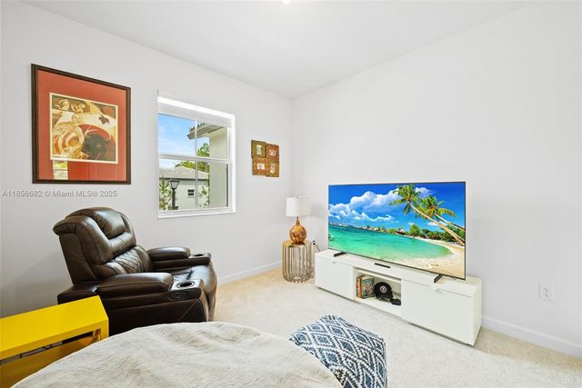 29017 SW 162nd Ct, Homestead, FL 33033