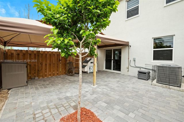 29017 SW 162nd Ct, Homestead, FL 33033