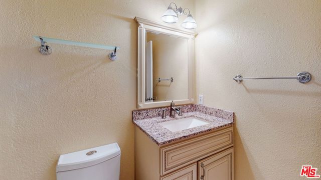 25774 Nashua Way, Valencia, CA 91355