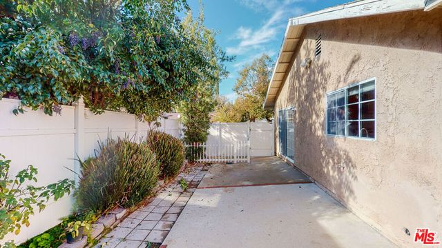 25774 Nashua Way, Valencia, CA 91355