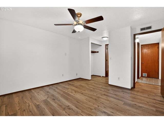 2262 S ALPINE St, Cornelius, OR 97113