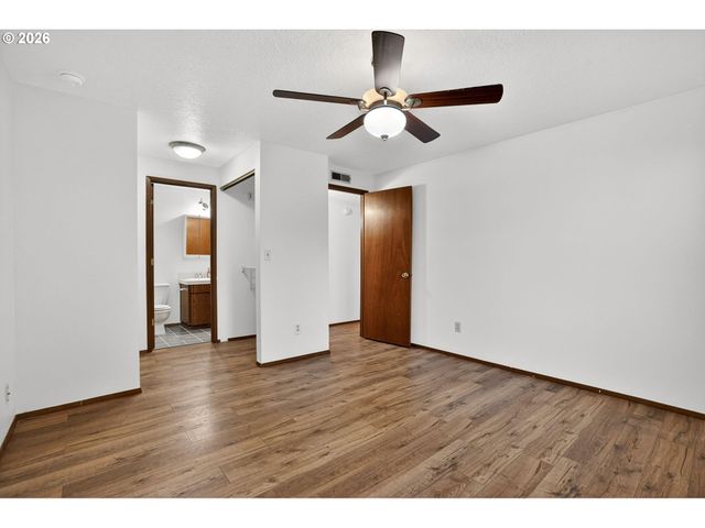 2262 S ALPINE St, Cornelius, OR 97113