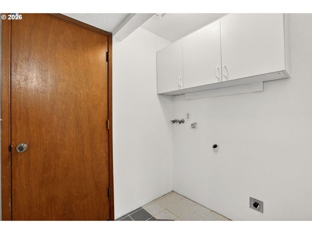 2262 S ALPINE St, Cornelius, OR 97113