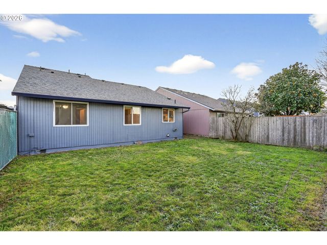 2262 S ALPINE St, Cornelius, OR 97113