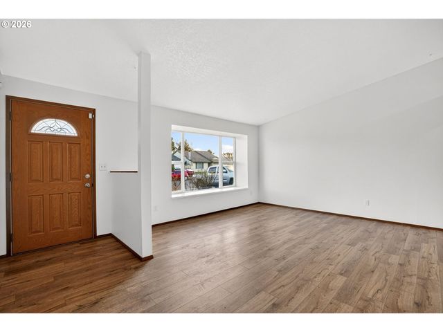 2262 S ALPINE St, Cornelius, OR 97113