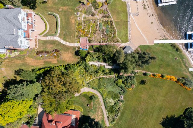 N2218 Bonnie Brae Lane, Lake Geneva, WI 53147