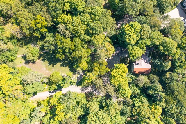 N2218 Bonnie Brae Lane, Lake Geneva, WI 53147