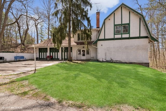 N2218 Bonnie Brae Lane, Lake Geneva, WI 53147