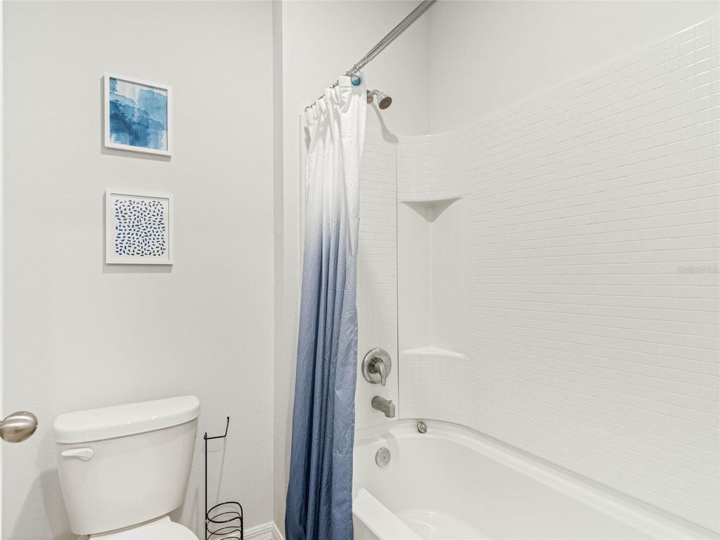 Image 31 of property listing at 3012 MOULIN ROAD, Davenport, FL 33837