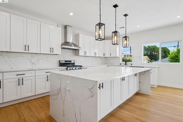 10664 Louise Ave, Granada Hills, CA 91344