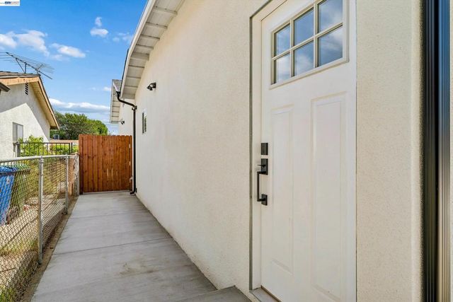 10664 Louise Ave, Granada Hills, CA 91344