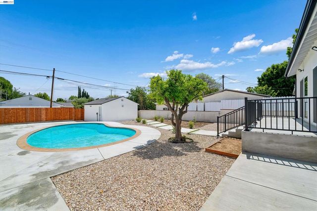 10664 Louise Ave, Granada Hills, CA 91344
