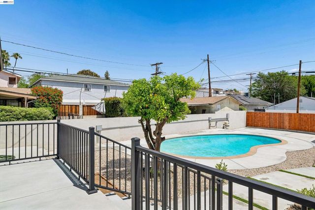 10664 Louise Ave, Granada Hills, CA 91344