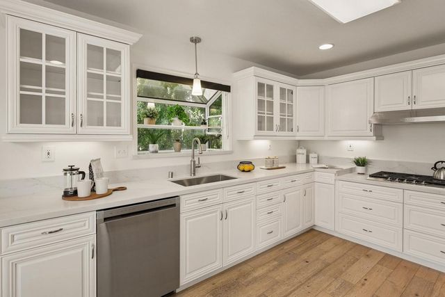 3416 Plateau Drive, Belmont, CA 94002